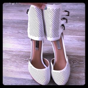 Bcbg MaxAzria runway heels 👠